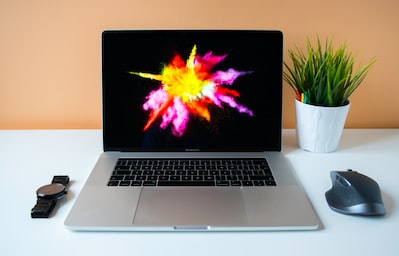 ﻿​Apple MacBook Pro 2013 (13 Inch, Core i5, 16GB RAM, 256GB SSD)﻿