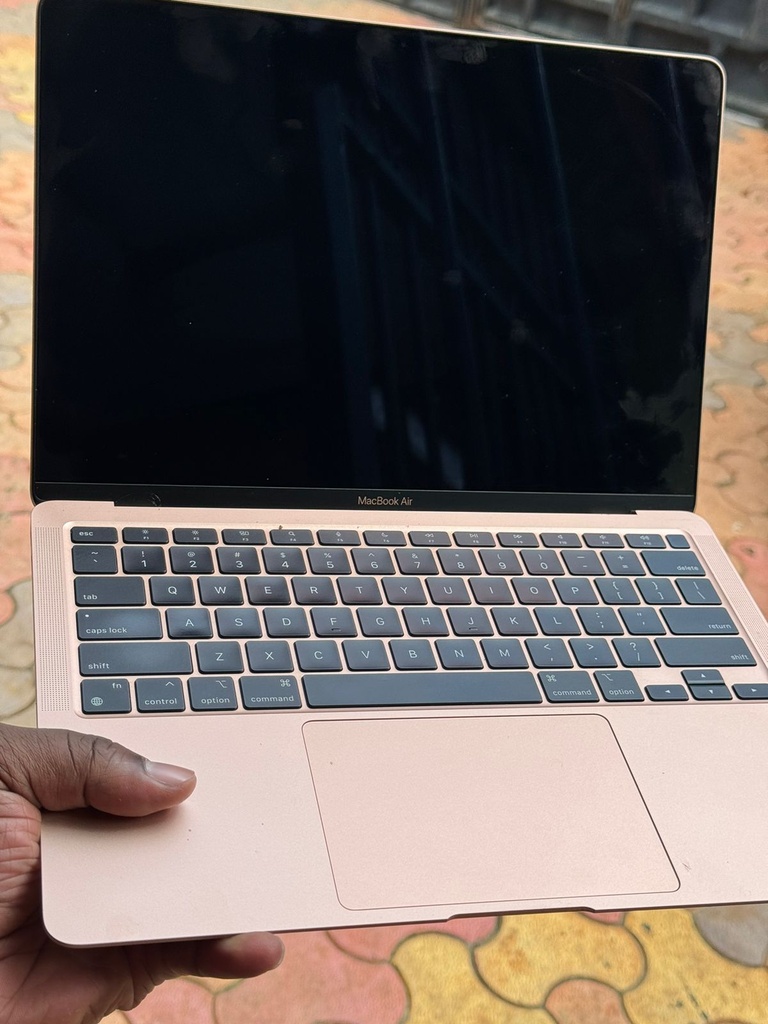 Refurbished MacBook Air M1 2020 (256GB SSD, 8GB RAM)