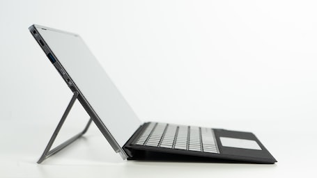 ​HP Spectre X360 13 2 in 1 Core i7 13th Gen 16GB RAM 1TB SSD