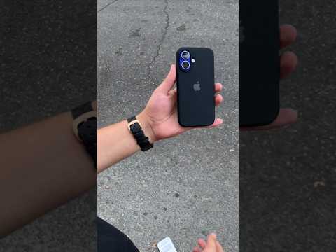 Apple iPhone 16 Silicone Case With MagSafe