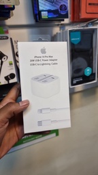 Original iPhone 14 Pro Charger